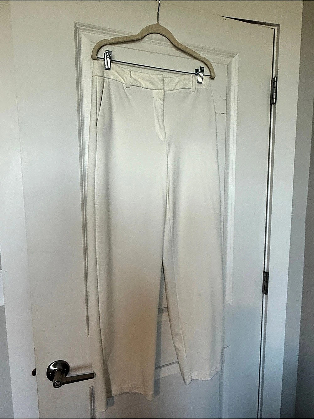 Rachel Zoe Straight Leg Pants in White Size 6 Like New